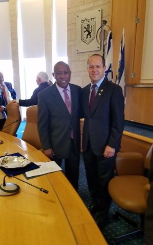 Houston Mayor Sylvester Turner with Nir Barkat, Mayor of Jerusalem in June 2017 (Courtesy)