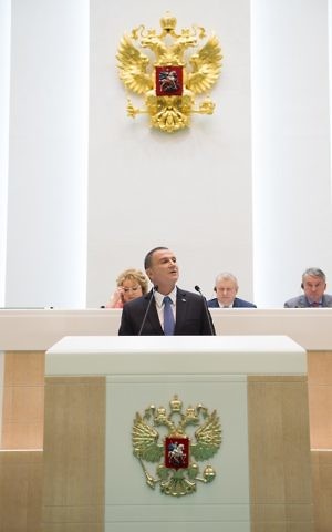 Knesset Speaker Yuli Edelstein addresses the Russian parliament on Wednesday, June 28, 2017 (Marissa Newman/Times of Israel)