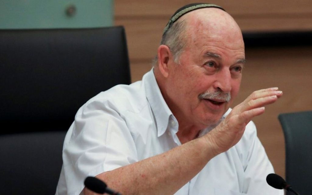 Jewish Home MK Nissan Slomiansky chairs a meeting of the  Knesset Law, Justice and Constitution Committee on November 22, 2016. (Issac Harari/Flash90)