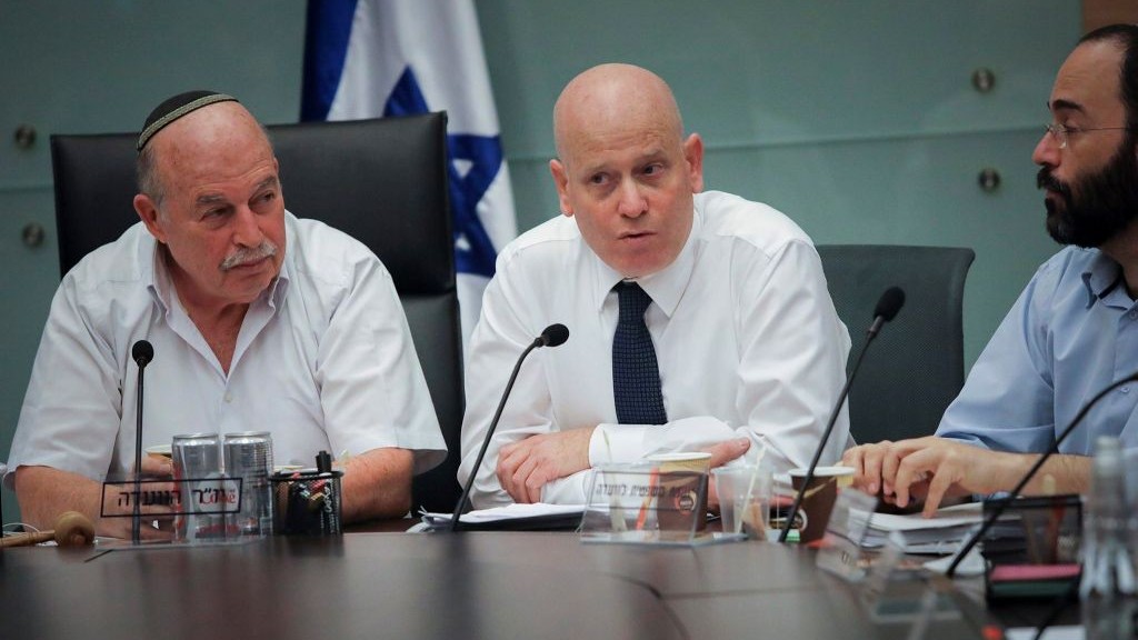 Jewish Home MK Nissan Slomiansky (L) and Knesset legal adviser Eyal Yinon (C) attend a Knesset Law, Justice and Constitution meeting on November 22, 2016. (Issac Harari/Flash90) Jewish Home MK Nissan Slomiansky (L) and Knesset legal adviser Eyal Yinon (C) attend a Knesset Law, Justice and Constitution meeting on November 22, 2016. (Issac Harari/Flash90)