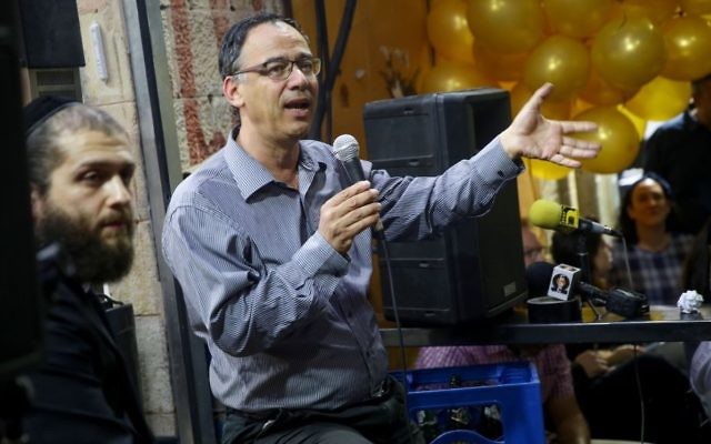State Prosecutor Shai Nitzan speaks at a pub in the Mahane Yehuda market in Jerusalem, June 5, 2017. (Hadas Parush/Flash90) State Prosecutor Shai Nitzan speaks at a pub in the Mahane Yehuda market in Jerusalem, June 5, 2017. (Hadas Parush/Flash90)