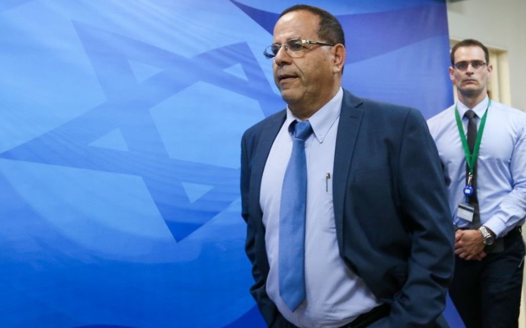 Communications Minister Ayoub Kara arrives to the weekly cabinet meeting at the Prime Minister office in Jerusalem on June 11, 2017. (Marc Israel Sellem/POOL)