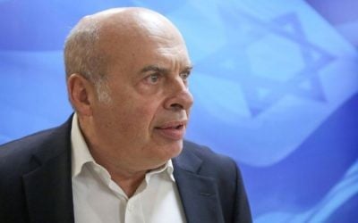Jewish Agency Chairman Natan Sharansky arrives to the weekly cabinet meeting at the Prime Minister's Office in Jerusalem on June 25, 2017. (Marc Israel Sellem/Pool/Flash90)