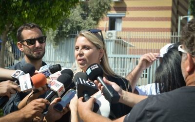 Shani Ilouz, attorney of former prime minister Ehud Olmertm seen at the entrance to the Ma'asiyahu Prison in Ramle, June 29, 2017. (Flash90) Shani Ilouz, attorney of former prime minister Ehud Olmertm seen at the entrance to the Ma'asiyahu Prison in Ramle, June 29, 2017. (Flash90)