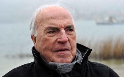 The April 5, 2013 file photo shows former German chancellor Helmut Kohl on the shore of Lake Tegernsee in Bad Wiessee, southern Germany. (Frank Leonhardt/dpa via AP, file)