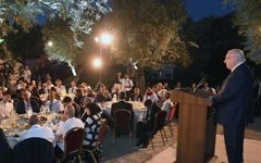 President Reuven Rivlin hosts Muslim leaders and foreign diplomats for an iftar meal to end the day of Ramadan fasting at the President's Residence in Jerusalem on June 12, 2017. (Mark Neiman/GPO)