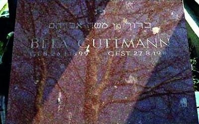 Bela Guttman's Vienna tombstone, with his Hebrew name, Baruch ben Moshe Avraham. (Courtesy)