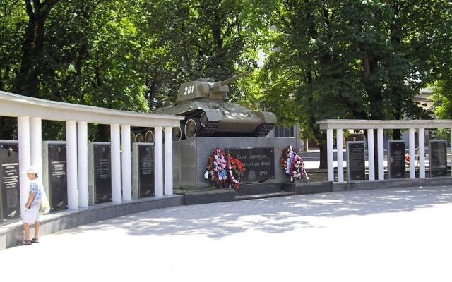 A World War II monument in Simferopol, in Crimea. (CC BY SA 3.0 Rumlin/Wikipedia) A World War II monument in Simferopol, in Crimea. (CC BY SA 3.0 Rumlin/Wikipedia)