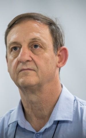 Prof. Michael Weintraub, former head of Hadassah's Pediatric Hemato-Oncology Department attends a press conference protest tent in Sacher Park, Jerusalem, June 4, 2017 (Yonatan Sindel/Flash90) Prof. Michael Weintraub, former head of Hadassah's Pediatric Hemato-Oncology Department attends a press conference protest tent in Sacher Park, Jerusalem, June 4, 2017 (Yonatan Sindel/Flash90)