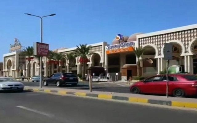 A screen shot from an AFPTV video shows the road outside a hotel along the beach promenade where a stabbing attack took place in the Red Sea Resort of Hurghada on July 14, 2017. (AFP PHOTO / AFPTV / STRINGER) A screen shot from an AFPTV video shows the road outside a hotel along the beach promenade where a stabbing attack took place in the Red Sea Resort of Hurghada on July 14, 2017. (AFP PHOTO / AFPTV / STRINGER)