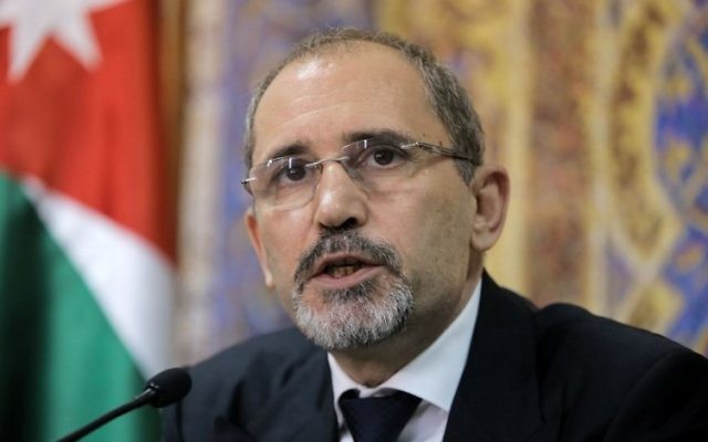 Jordanian Foreign Minister Ayman Safadi speaks during a press conference in the capital Amman on July 25, 2017. (AFP/Khalil Mazraawi) Jordanian Foreign Minister Ayman Safadi speaks during a press conference in the capital Amman on July 25, 2017. (AFP/Khalil Mazraawi)