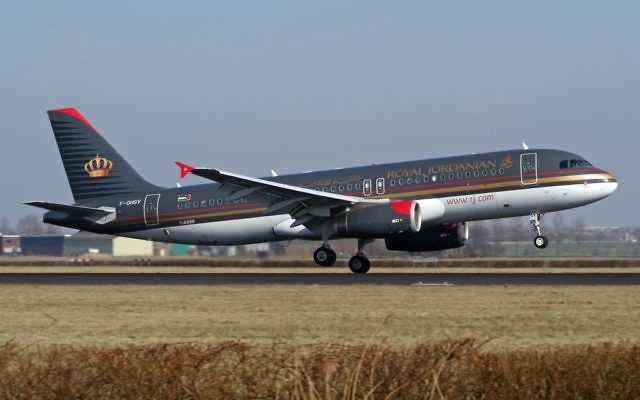 Illustrative: Royal Jordanian Airlines Airbus A320 in March 2009. (CC BY-SA Björn Strey - IMG_0499 X, Wikimedia Commons) Illustrative: Royal Jordanian Airlines Airbus A320 in March 2009. (CC BY-SA Björn Strey - IMG_0499 X, Wikimedia Commons)
