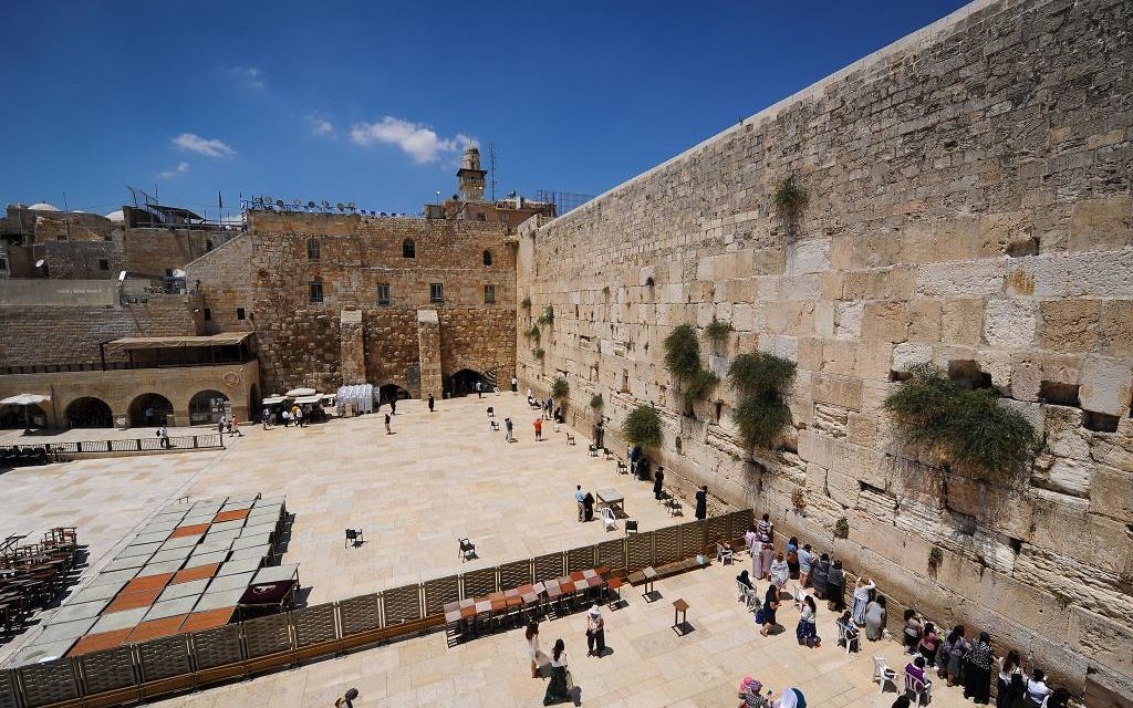 View of the Western Wall in Jerusalem's Old City, June 23, 2017 (Mendy Hechtman/Flash90) View of the Western Wall in Jerusalem's Old City, June 23, 2017 (Mendy Hechtman/Flash90)