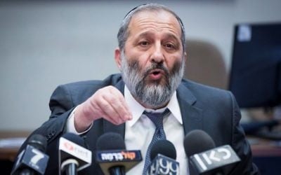 Interior Minister Aryeh Deri leads a Shas party faction meeting at the Knesset on July 3, 2017. (Yonatan Sindel/Flash90)