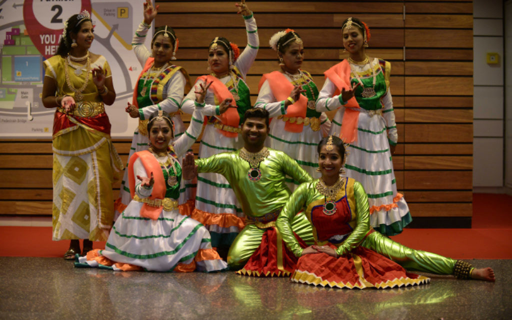 Members of the Indian community in Israel celebrate during an event marking 25 years of good relations between Israel and India during the official visit of the Indian Prime Minister Narendra Modi, at the Convention Center in Tel Aviv, on July 5, 2017. (Tomer Neuberg/Flash90)