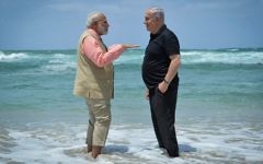 Prime Minister Benjamin Netanyahu and his Indian counterpart Narendra Modi visit the water desalination plant at Olga beach, on July 6, 2017. (Kobi Gideon/GPO/Flash90)