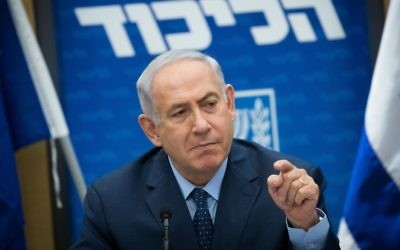 Prime Minister Benjamin Netanyahu leads a Likud party meeting at the Knesset, in Jerusalem, July 10, 2017. (Yonatan Sindel/Flash90)