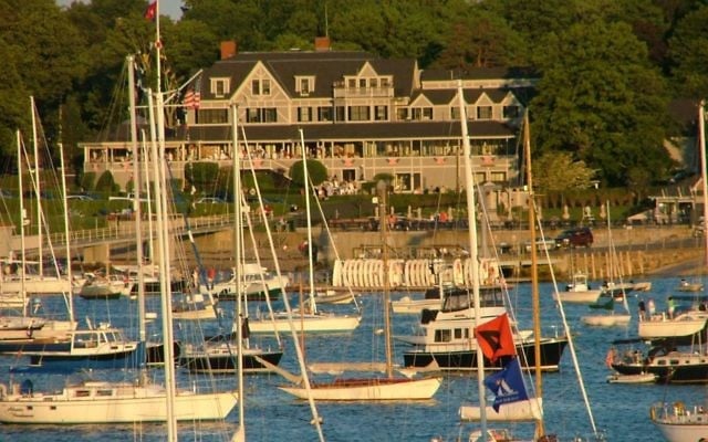 Illustrative image of Marblehead Eastern Yacht Club
in Marblehead, Massachusetts. (CC BY-SA joefrogger, Wikimedia commons) Illustrative image of Marblehead Eastern Yacht Club
in Marblehead, Massachusetts. (CC BY-SA joefrogger, Wikimedia commons)