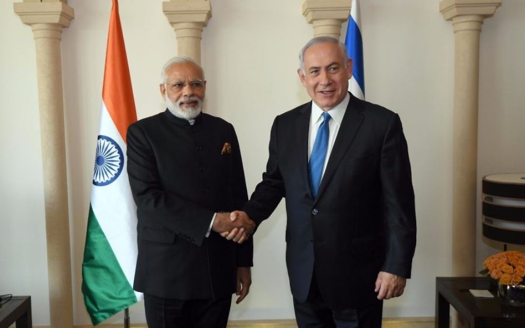 Indian Prime Minister Narendra Modi (L) shakes hands with Prime Minister Benjamin Netanyahu in Jerusalem on July 5, 2017. (Raphael Ahren/Times of Israel)
