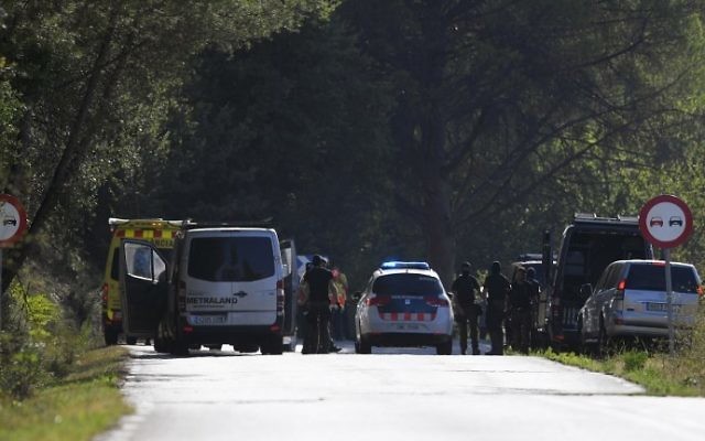 Spanish policemen and sappers arrive at the site where Moroccan suspect Younes Abouyaaqoub was shot on August 21, 2017, near Sant Sadurni d'Anoia. (AFP Photo/Lluis Gene) Spanish policemen and sappers arrive at the site where Moroccan suspect Younes Abouyaaqoub was shot on August 21, 2017, near Sant Sadurni d'Anoia. (AFP Photo/Lluis Gene)
