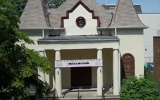 Chevra Anshei Lubavitch synagogue (Screenshot from CBS New York via JTA)