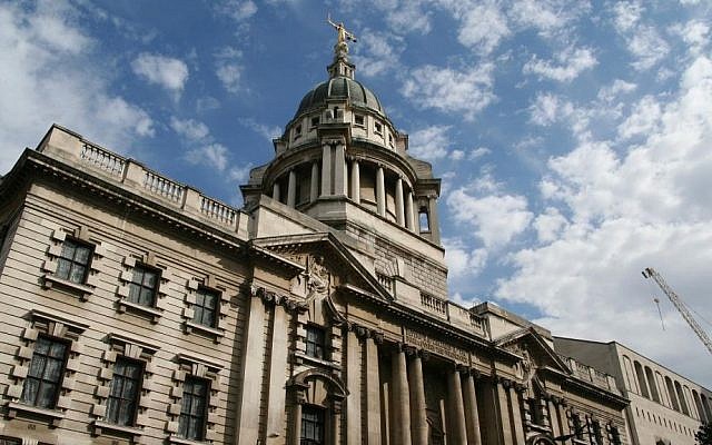 The Central Criminal Court in London. (CC BY 2.0, Luca Nebuloni, Wikimedia Commons)