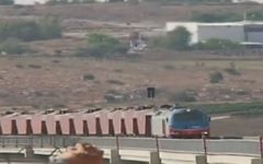 A special freight train travels on the new Tel Aviv-Jerusalem track, August 20, 2017 (Channel 2 screenshot)