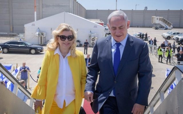 Israeli Prime Minister Benjamin Netanyahu and wife Sara on their way to Greece for a two-day state official visit, June 14, 2017. (Amos Ben Gershom/GPO/Flash90)