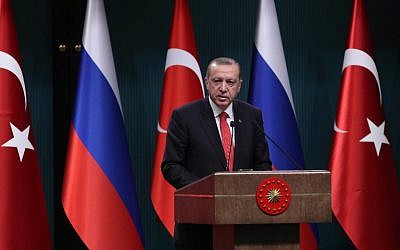 Turkish President Recep Tayyip Erdogan addresses a press conference in Ankara on September 28, 2017. (AFP PHOTO / ADEM ALTAN)