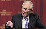 In this October 17, 2016 photo, Stanley Fischer, vice chairman of the Federal Reserve board of governors, speaks to the Economic Club of New York. (AP Photo/Mark Lennihan)
