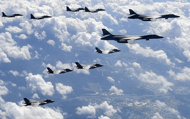 US Air Force B-1B bombers, F-35B stealth fighter jets and South Korean F-15K fighter jets fly over the Korean Peninsula during joint drills on September 18, 2017. (South Korea Defense Ministry via AP) US Air Force B-1B bombers, F-35B stealth fighter jets and South Korean F-15K fighter jets fly over the Korean Peninsula during joint drills on September 18, 2017. (South Korea Defense Ministry via AP)