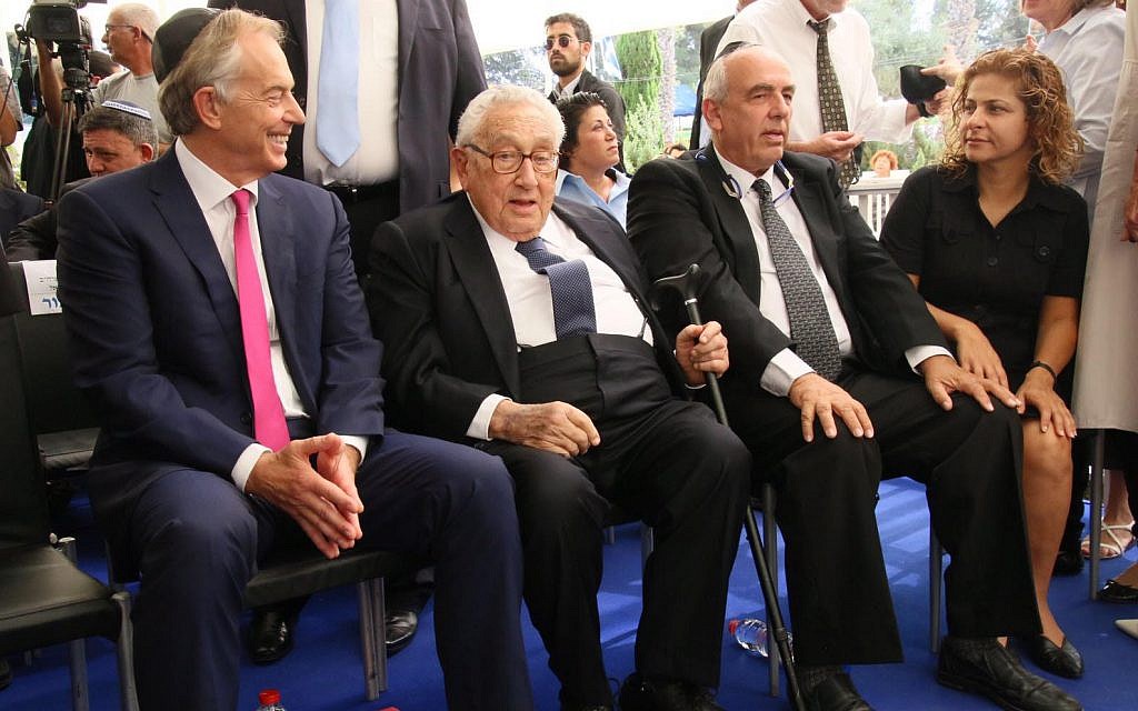 Former British prime minister Tony Blair, Dr. Henry Kissinger and Yoni Peres at the first state memorial in honor of Shimon Peres at Mound Herzl in Jerusalem, September 14, 2017. (Josef Avi Yair Engel)