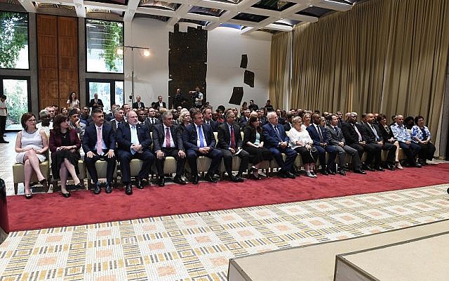 President Reuven Rivlin joins foreign ambassadors to Israel and members of the diplomatic corps for a Rosh Hashanah reception at the President's Residence in Jerusalem, September 18, 2017. (Mark Neiman/GPO) President Reuven Rivlin joins foreign ambassadors to Israel and members of the diplomatic corps for a Rosh Hashanah reception at the President's Residence in Jerusalem, September 18, 2017. (Mark Neiman/GPO)