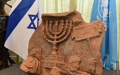 A replica of the Arch of Titus, handed to UNESCO on September 26, 2017 (Erez Lichtfeld)