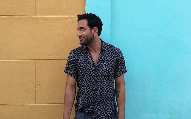 Deevee Kashi is the founder and CEO of Deed, a startup that offers an easy way for millennials to volunteer. (Courtesy of Kashi/via JTA)