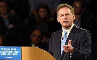 Grant Shapps making a speech at the Conservative Party Spring Forum in Manchester, north-west England, in 2015 (AFP PHOTO / PAUL ELLIS)