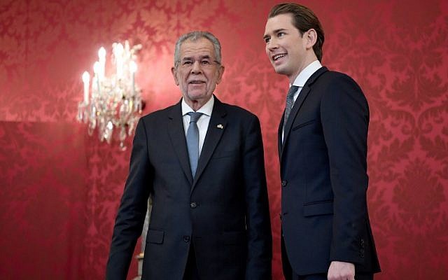 Austrian Chairman of the Austrian People's Party (OeVP) Sebastian Kurz (R) is welcomed by Austrian President Alexander Van der Bellen before a meeting at the Hofburg palace in Vienna on October 20, 2017. (AFP/APA/Hans Klaus Techt) Austrian Chairman of the Austrian People's Party (OeVP) Sebastian Kurz (R) is welcomed by Austrian President Alexander Van der Bellen before a meeting at the Hofburg palace in Vienna on October 20, 2017. (AFP/APA/Hans Klaus Techt)