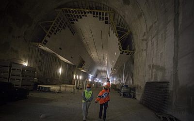 Construction at the Jerusalem station of the Jerusalem-Tel Aviv fast train, December, 2015. (Hadas Parush/Flash90)
