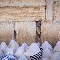 Jewish men perform the annual priestly blessing during the Sukkot holiday at the Western Wall in the Old City of Jerusalem on October 8, 2017. (Yonatan Sindel/Flash90) Jewish men perform the annual priestly blessing during the Sukkot holiday at the Western Wall in the Old City of Jerusalem on October 8, 2017. (Yonatan Sindel/Flash90)
