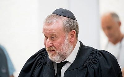 Attorney General Avichai Mandelblit speaks during a ceremony in Jerusalem, October 26, 2017. (Yonatan Sindel/Flash90)