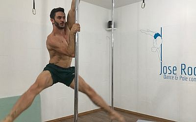 Jose Rodrigues training in his studio in Tel Aviv, October 15, 2017. (Andrew Tobin)