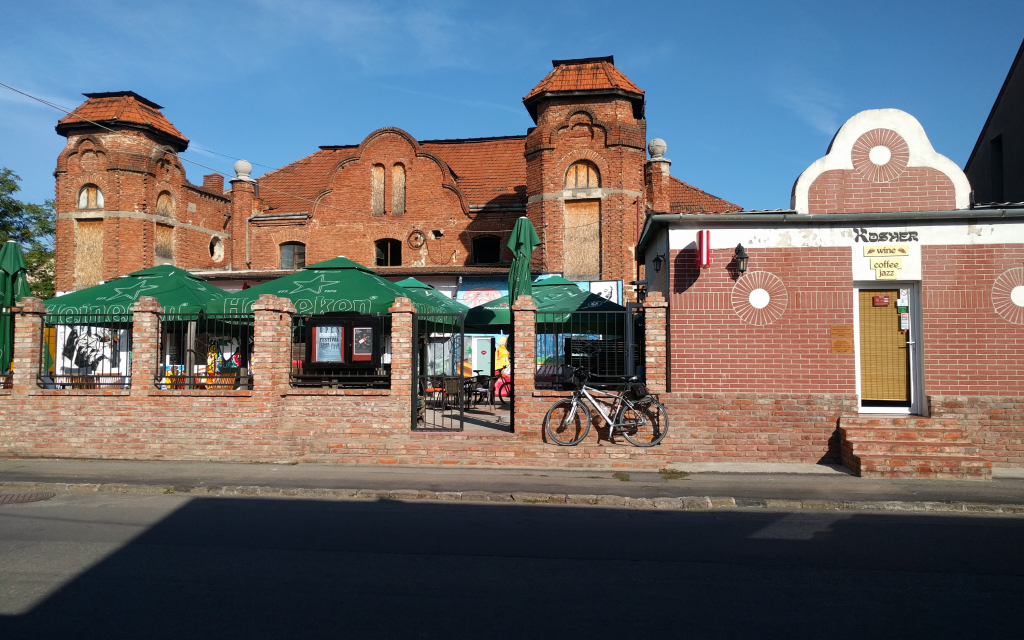 Exterior of the kosher jazz bar and independent theater in Oradea. (Yaakov Schwartz/Times of Israel) Exterior of the kosher jazz bar and independent theater in Oradea. (Yaakov Schwartz/Times of Israel)