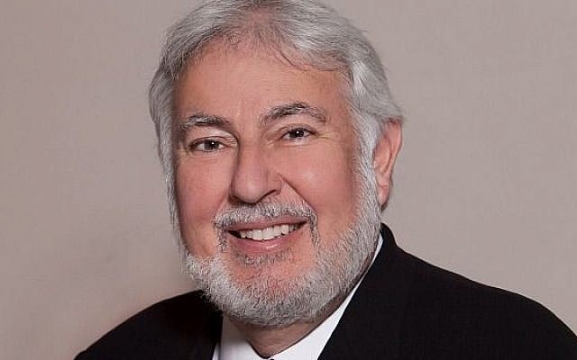 Rabbi Shalom Lewis apologized for a September 2017 Rosh Hashanah sermon in which he said the alt-left posed a bigger problem for the US than the alt-right. (Congregation Etz Chaim via JTA) Rabbi Shalom Lewis apologized for a September 2017 Rosh Hashanah sermon in which he said the alt-left posed a bigger problem for the US than the alt-right. (Congregation Etz Chaim via JTA)