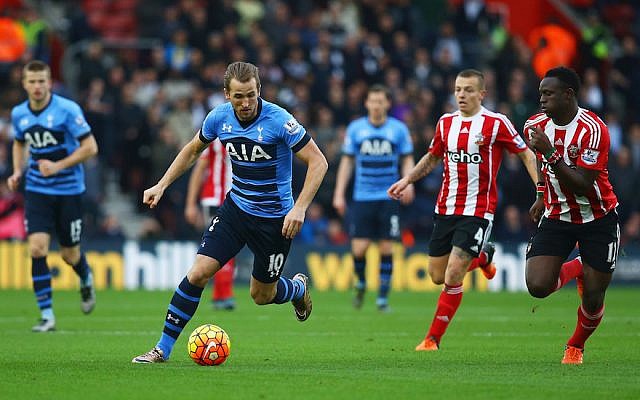 The Tottenham Hotspurs (in blue) play Southampton F.C. in Southampton, England, Dec. 19, 2015. (Charlie Crowhurst/Getty Images via JTA) The Tottenham Hotspurs (in blue) play Southampton F.C. in Southampton, England, Dec. 19, 2015. (Charlie Crowhurst/Getty Images via JTA)