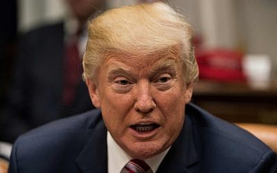 US President Donald Trump speaks at a meeting with business leaders on tax reform at the White House in Washington, DC, October 31, 2017. (AFP/NICHOLAS KAMM)