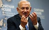 Prime Minister Benjamin Netanyahu discusses Israel's foreign policy at Chatham House, The Royal Institute of International Affairs, in London, on November 3, 2017. (AFP Photo/Adrian Dennis)