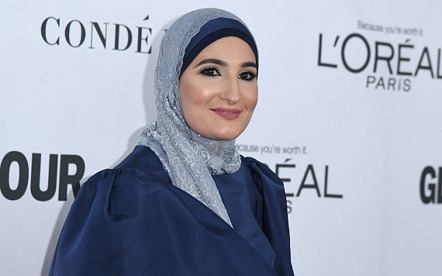Activist Linda Sarsour attends Glamour's 2017 Women of The Year Awards at Kings Theatre on November 13, 2017 in Brooklyn, New York. (AFP/Angela Weiss) Activist Linda Sarsour attends Glamour's 2017 Women of The Year Awards at Kings Theatre on November 13, 2017 in Brooklyn, New York. (AFP/Angela Weiss)