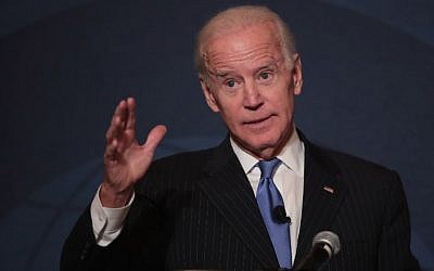 Former vice president Joe Biden speaks to the Chicago Council on Global Affairs on November 1, 2017 in Chicago, Illinois. (Scott Olson/Getty Images/AFP)