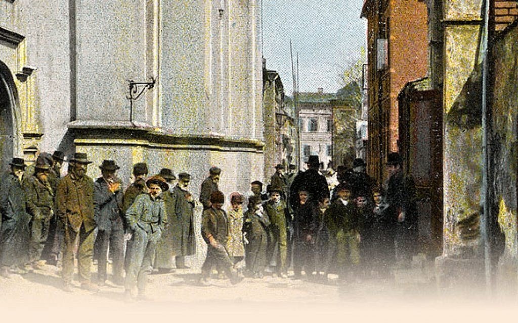 A colorized photo of the Great Synagogue, left, which dominated the 'Jewish street' in Oswiecim, Poland, prior to its destruction by the Nazis in 1939 (Auschwitz Jewish Center)