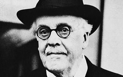 In this photo from 1930, British Foreign Secretary Lord Arthur Balfour poses for camera. (AP Photo)